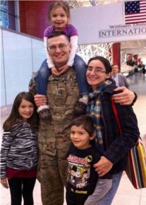 Army Captain Ryan Bailey with family